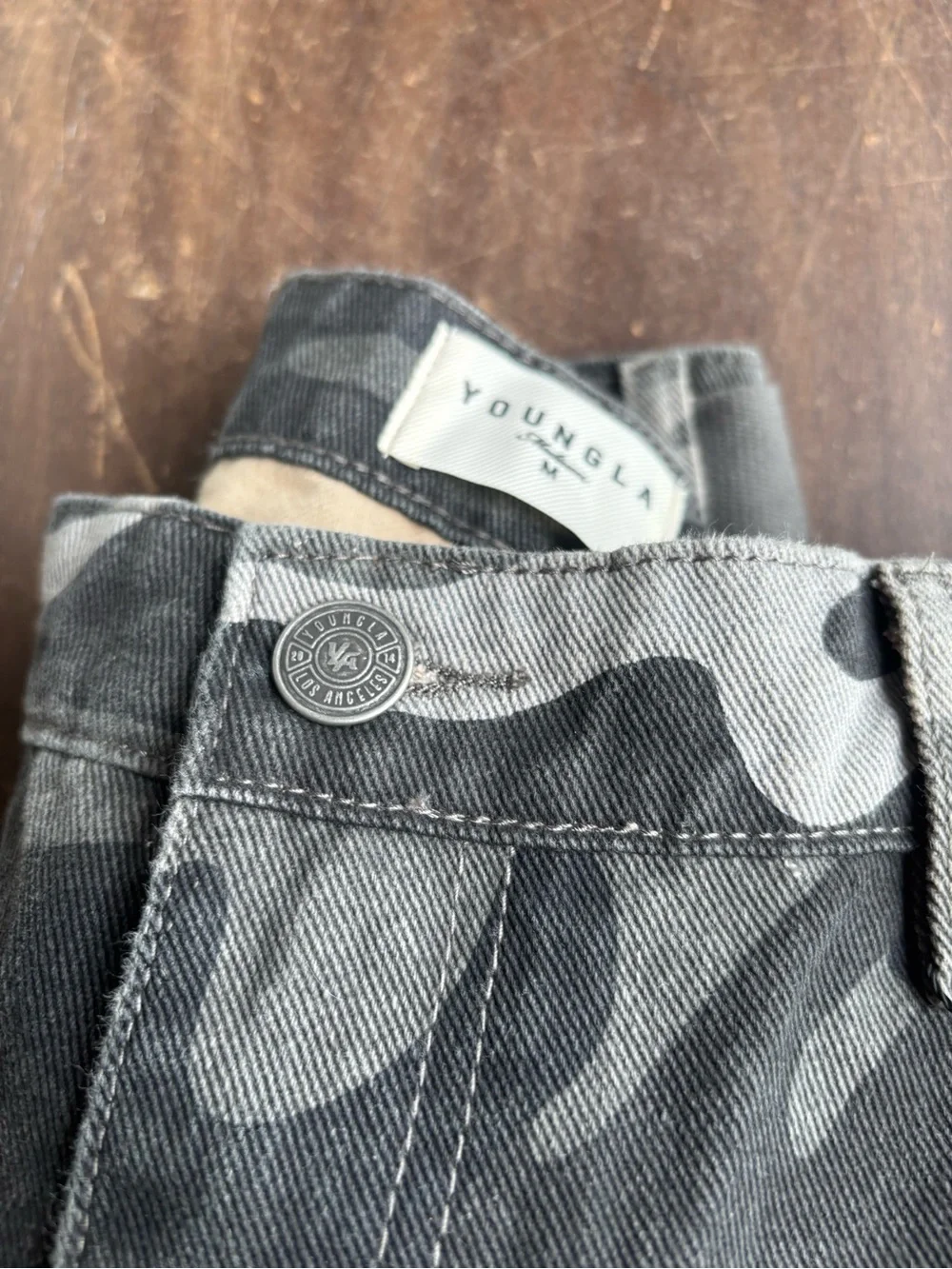 New with tags YoungLA unisex Camo Cargo Jeans with Orange Brand Tags size medium